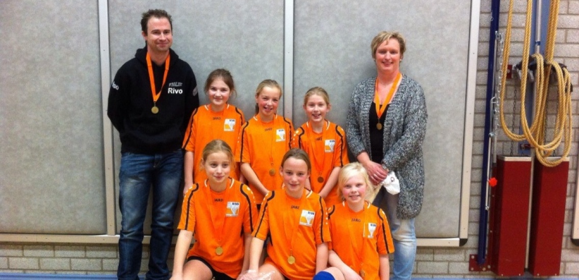 Foto bij Mini`s niveau 5.1 kampioen in de hoofdklasse!!