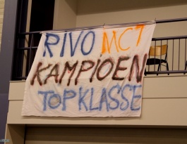 Foto bij Kampioenswedstrijd Rivo MC - VCV