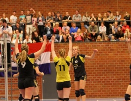 Foto bij Bekerfinale Regio - Oost Dames  2013/2014