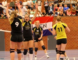 Foto bij Bekerfinale Regio - Oost Dames  2013/2014