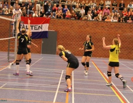 Foto bij Bekerfinale Regio - Oost Dames  2013/2014