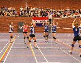 Foto bij Bekerfinale Regio - Oost Dames  2013/2014