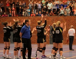 Foto bij Bekerfinale Regio - Oost Dames  2013/2014