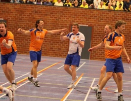 Foto bij Bekerfinale Regio-Oost Heren 2013/2014