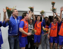 Foto bij Rivo recreanten H kampioen