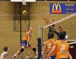 Foto bij Beker Rivo H1-Landstede H1 20-12-2014