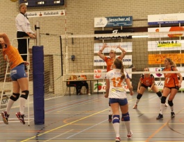 Foto bij Dynamo T D1-Rivo D1 21-03-2015