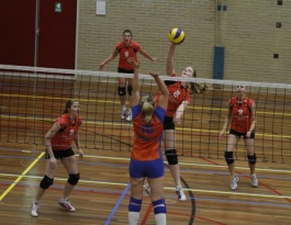 Foto bij Holyoke D1 - D3, 28-11-2012