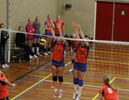 Foto bij Holyoke D1 - D3, 28-11-2012