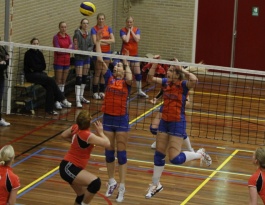 Foto bij Holyoke D1 - D3, 28-11-2012