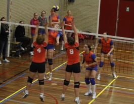 Foto bij Holyoke D1 - D3, 28-11-2012